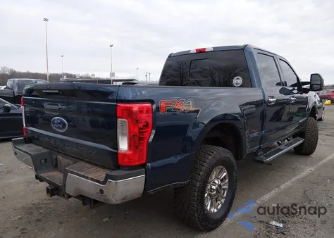 2019 Ford F-250 Lariat z USA, uszkodzony, nr VIN 1FT7W2BT4KEF92170